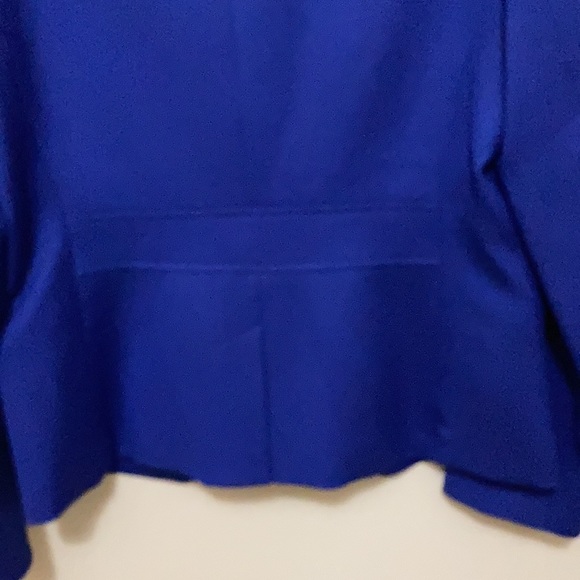 Beautiful Talbots new suit coat. Amazing blue color. - Picture 5 of 8